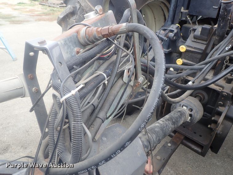 image for item DI7281 2007 Massey-Ferguson 2050  large square baler