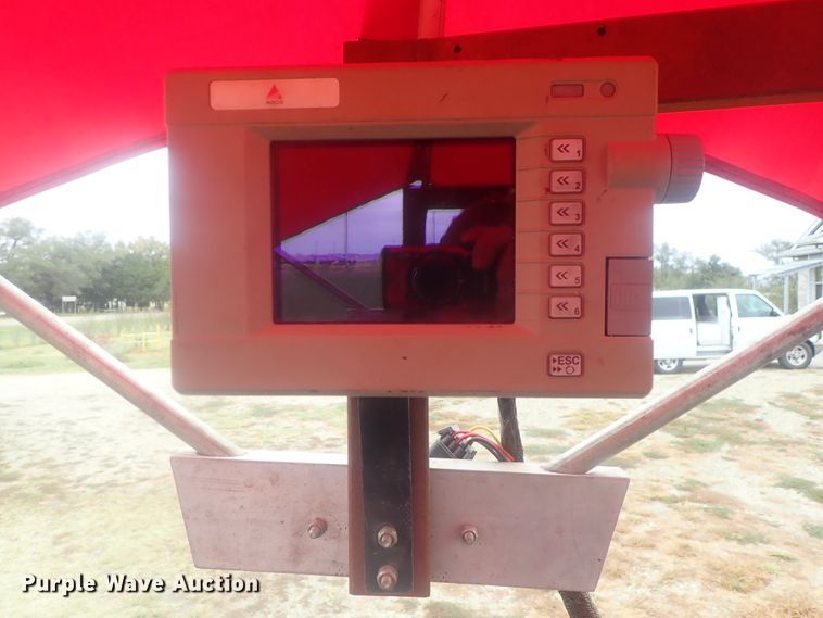 image for item DI7281 2007 Massey-Ferguson 2050  large square baler