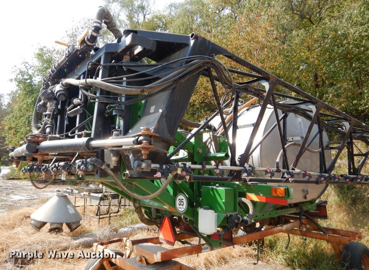 image for item DI8323 John Deere sprayer