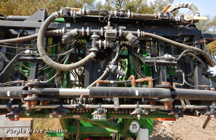 image for item DI8323 John Deere sprayer