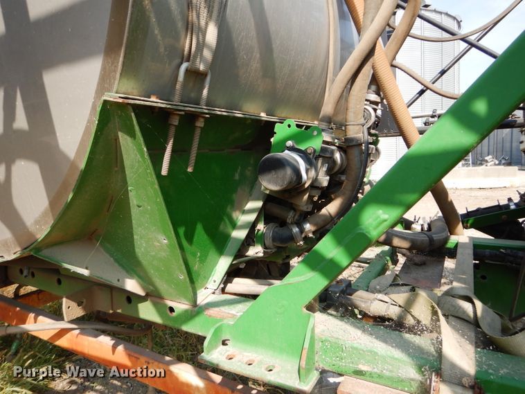 image for item DI8323 John Deere sprayer