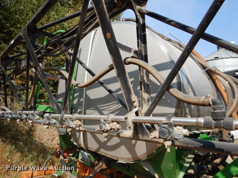image for item DI8323 John Deere sprayer