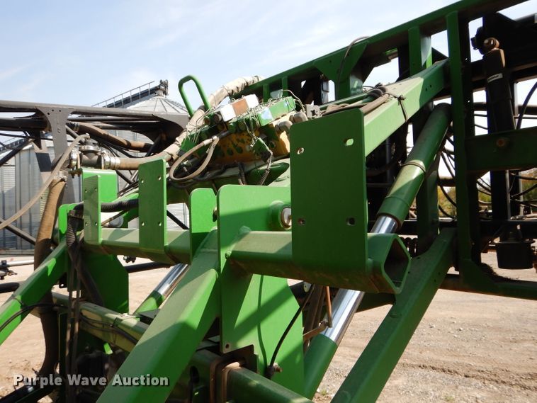 image for item DI8323 John Deere sprayer