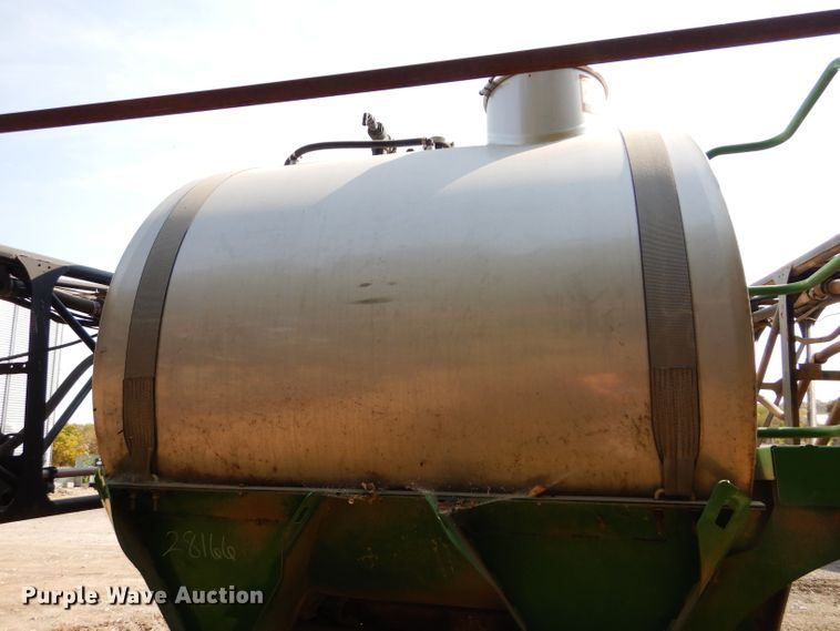 image for item DI8323 John Deere sprayer