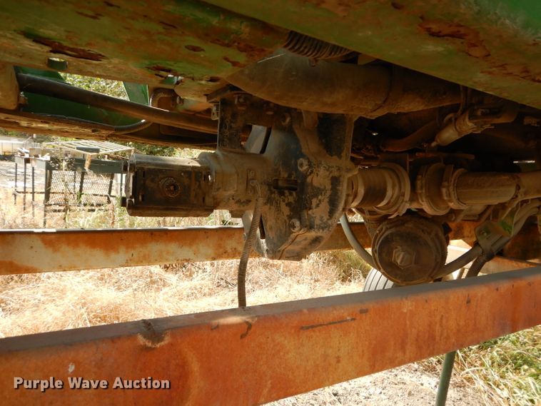 image for item DI8323 John Deere sprayer