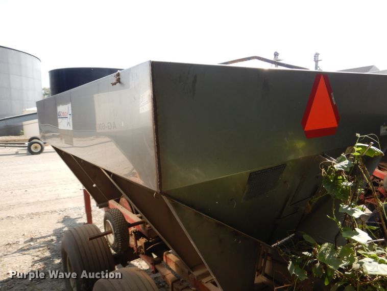 image for item DI8325 Ag Systems AG600 spreader