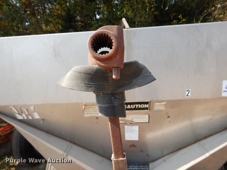 image for item DI8325 Ag Systems AG600 spreader