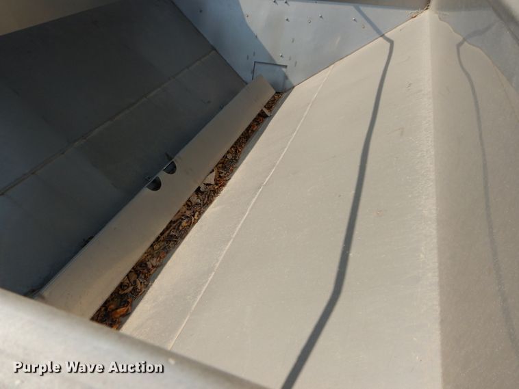 image for item DI8325 Ag Systems AG600 spreader