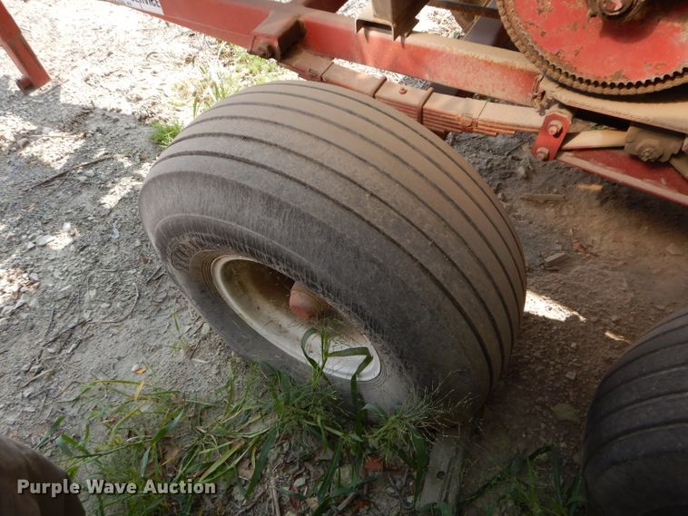 image for item DI8325 Ag Systems AG600 spreader