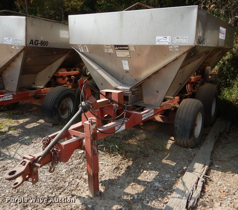 image for item DI8326 Ag Systems AG600 spreader