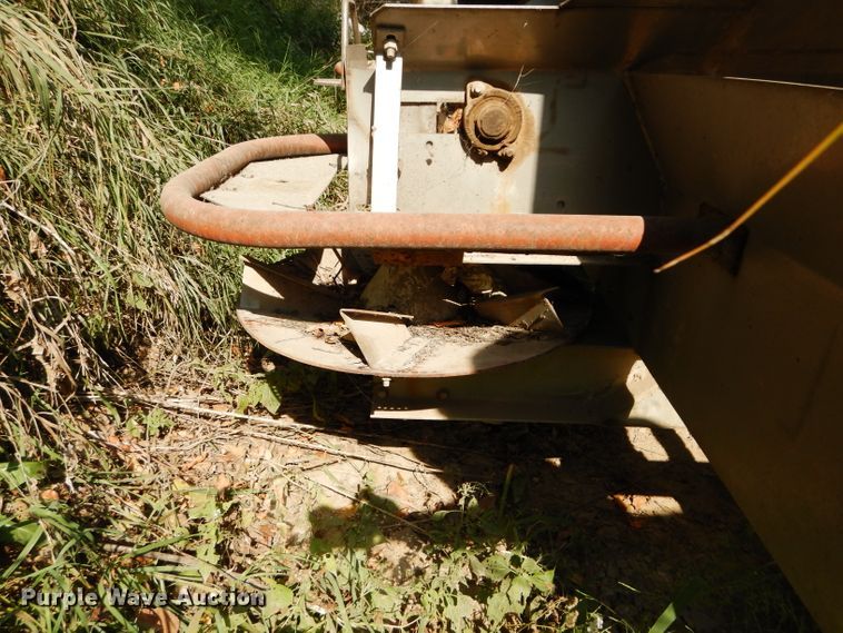 image for item DI8326 Ag Systems AG600 spreader