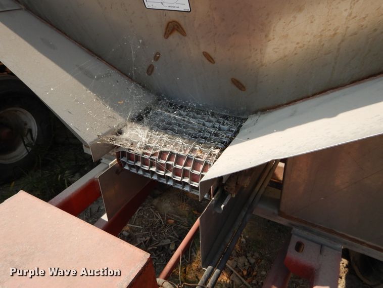 image for item DI8326 Ag Systems AG600 spreader