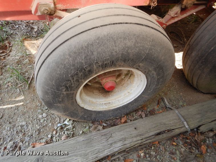 image for item DI8326 Ag Systems AG600 spreader