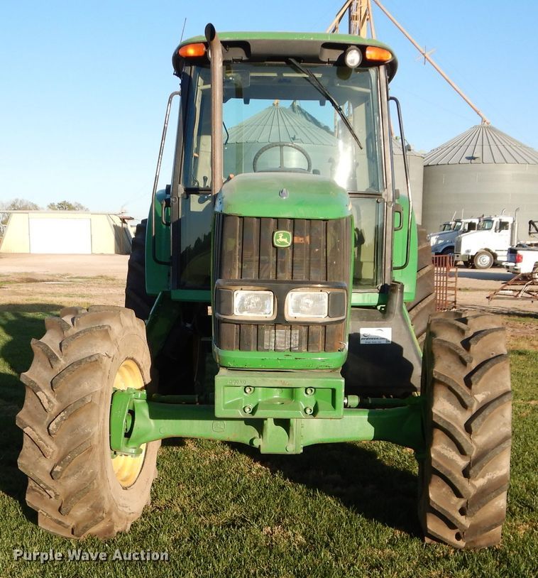 image for item DI8337 2004 John Deere 6715  MFWD tractor