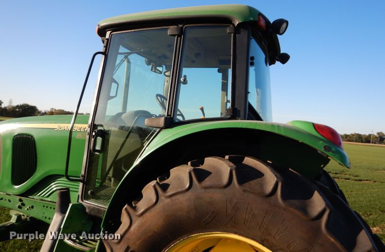 image for item DI8337 2004 John Deere 6715  MFWD tractor