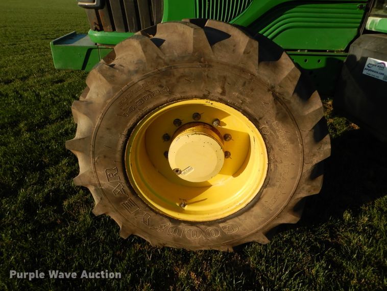 image for item DI8337 2004 John Deere 6715  MFWD tractor