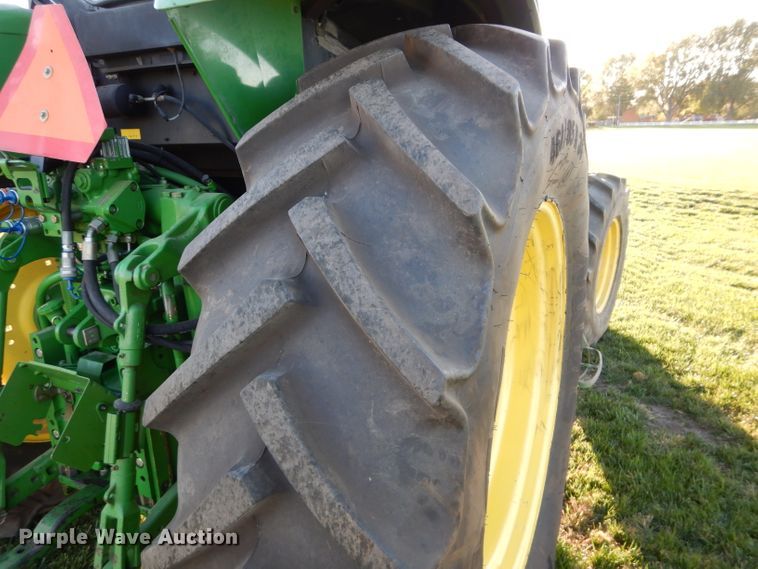 image for item DI8337 2004 John Deere 6715  MFWD tractor