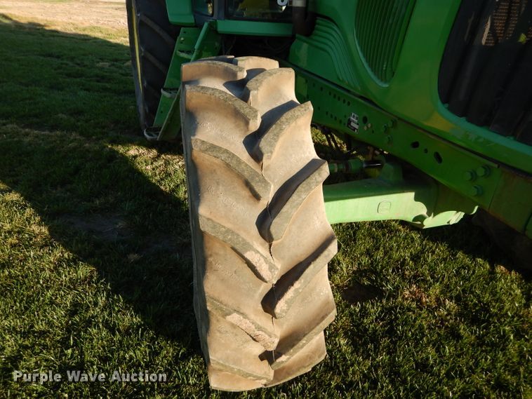 image for item DI8337 2004 John Deere 6715  MFWD tractor