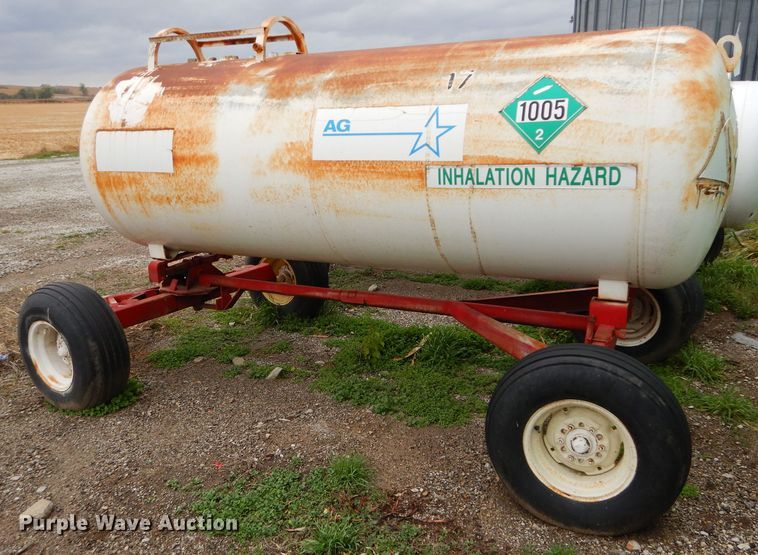 image for item DI8354 Anhydrous ammonia tank