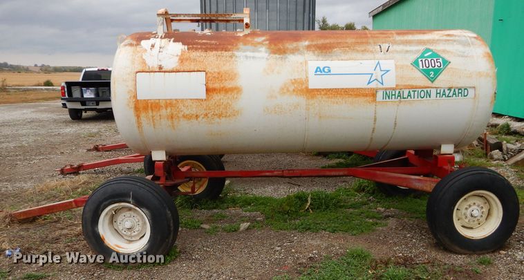 image for item DI8354 Anhydrous ammonia tank