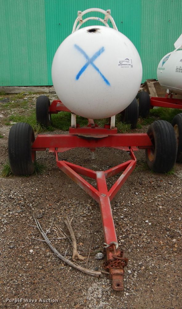 image for item DI8356 Anhydrous ammonia tank