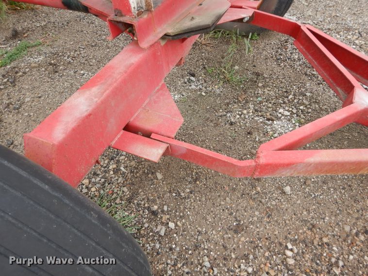 image for item DI8356 Anhydrous ammonia tank