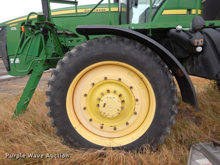 image for item DI8358 2014 John Deere 4940  applicator