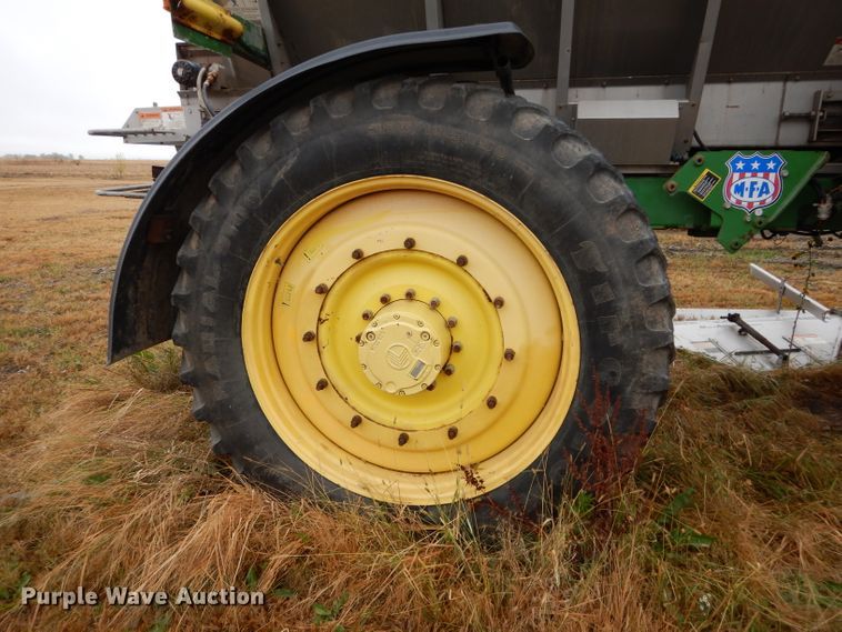 image for item DI8358 2014 John Deere 4940  applicator