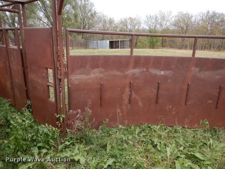 image for item DI8359 Livestock chute and tub