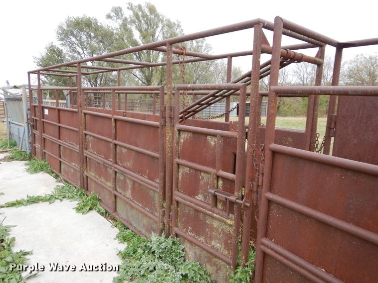 image for item DI8359 Livestock chute and tub