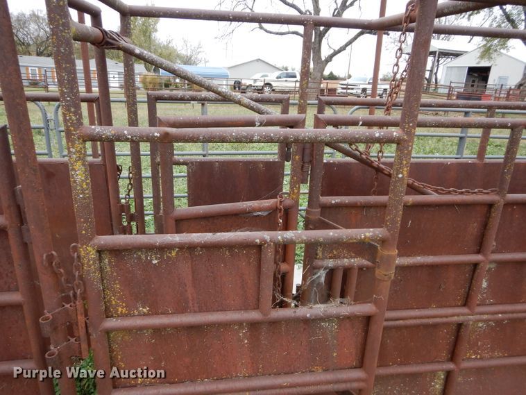 image for item DI8359 Livestock chute and tub