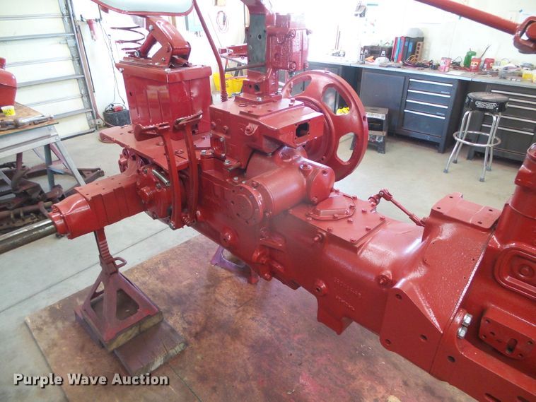 image for item EK9750 1957 International Farmall 350  tractor