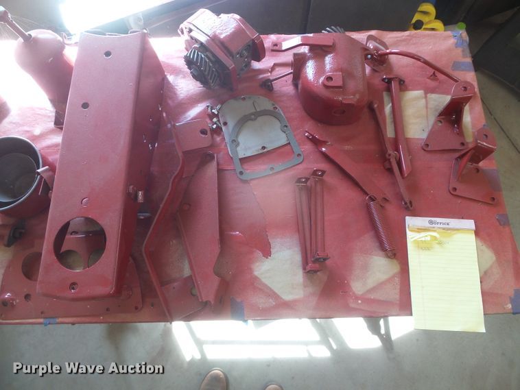 image for item EK9750 1957 International Farmall 350  tractor