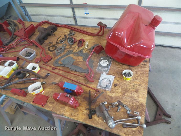 image for item EK9750 1957 International Farmall 350  tractor