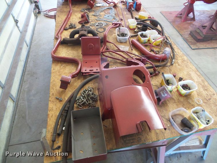 image for item EK9750 1957 International Farmall 350  tractor