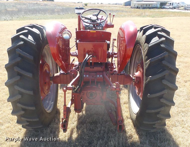 image for item EK9751 1958 International 460 Hi-Utility  tractor