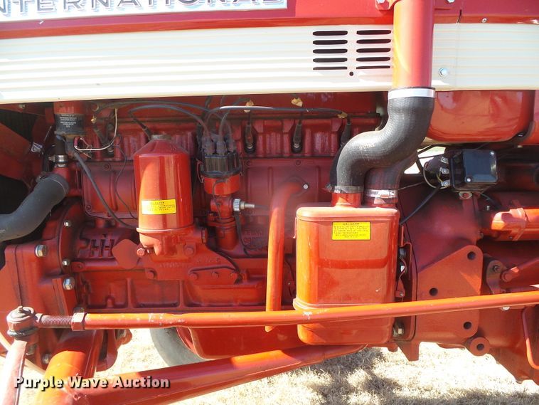 image for item EK9751 1958 International 460 Hi-Utility  tractor