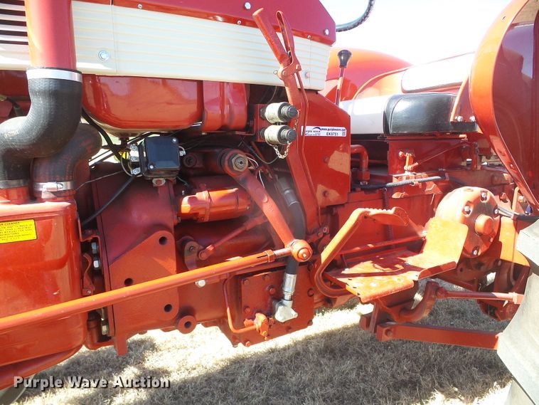 image for item EK9751 1958 International 460 Hi-Utility  tractor