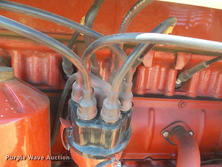 image for item EK9751 1958 International 460 Hi-Utility  tractor