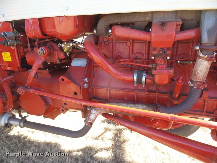 image for item EK9751 1958 International 460 Hi-Utility  tractor