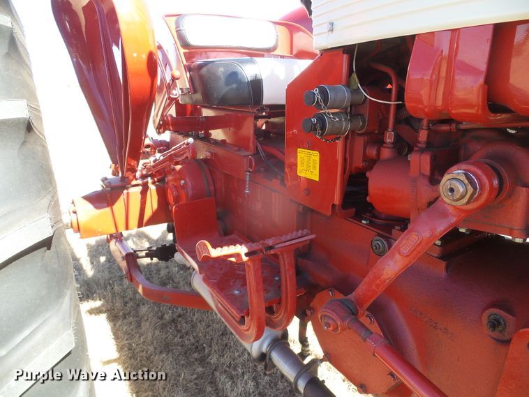 image for item EK9751 1958 International 460 Hi-Utility  tractor