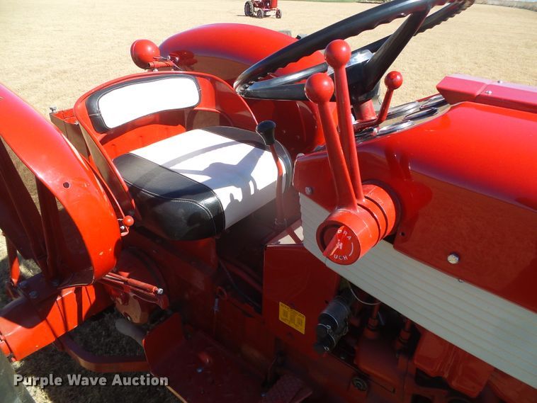 image for item EK9751 1958 International 460 Hi-Utility  tractor