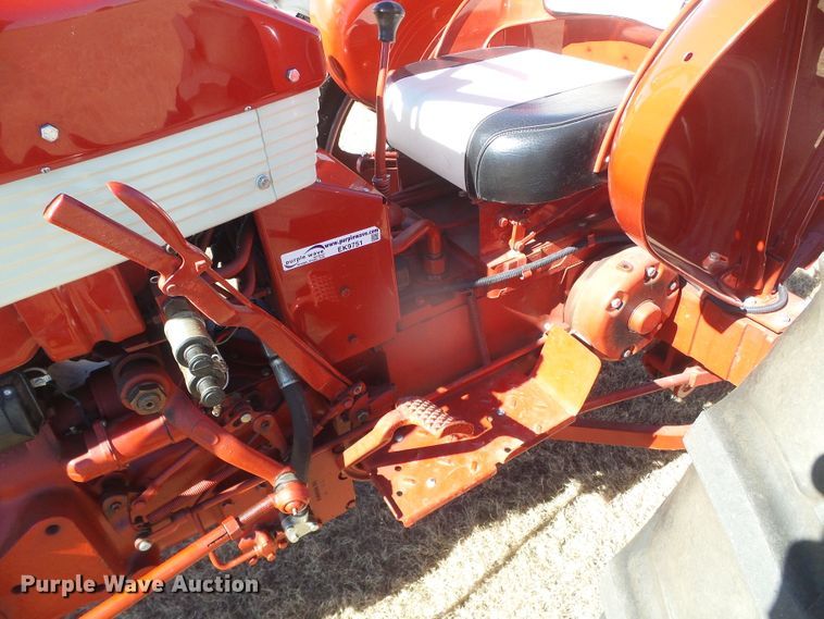 image for item EK9751 1958 International 460 Hi-Utility  tractor