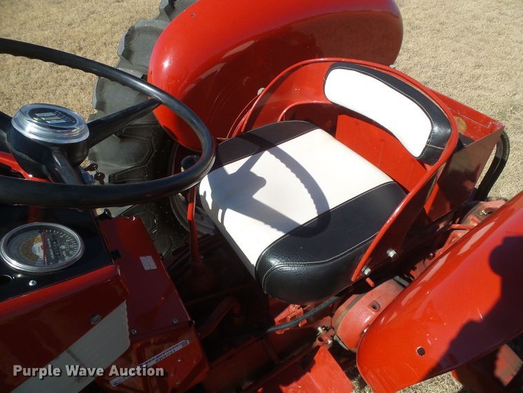 image for item EK9751 1958 International 460 Hi-Utility  tractor