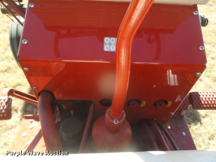 image for item EK9751 1958 International 460 Hi-Utility  tractor