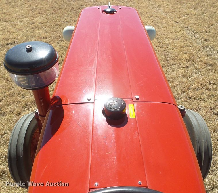 image for item EK9751 1958 International 460 Hi-Utility  tractor