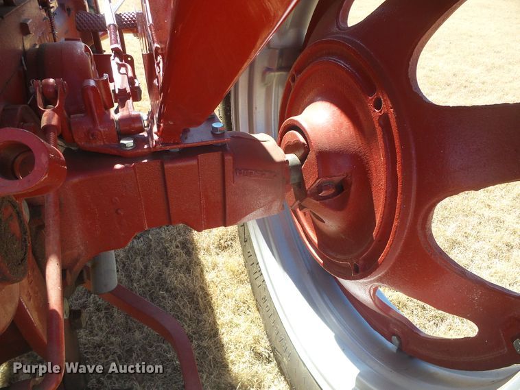 image for item EK9751 1958 International 460 Hi-Utility  tractor