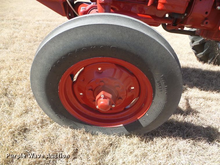 image for item EK9751 1958 International 460 Hi-Utility  tractor