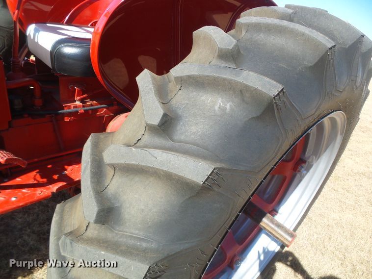 image for item EK9751 1958 International 460 Hi-Utility  tractor