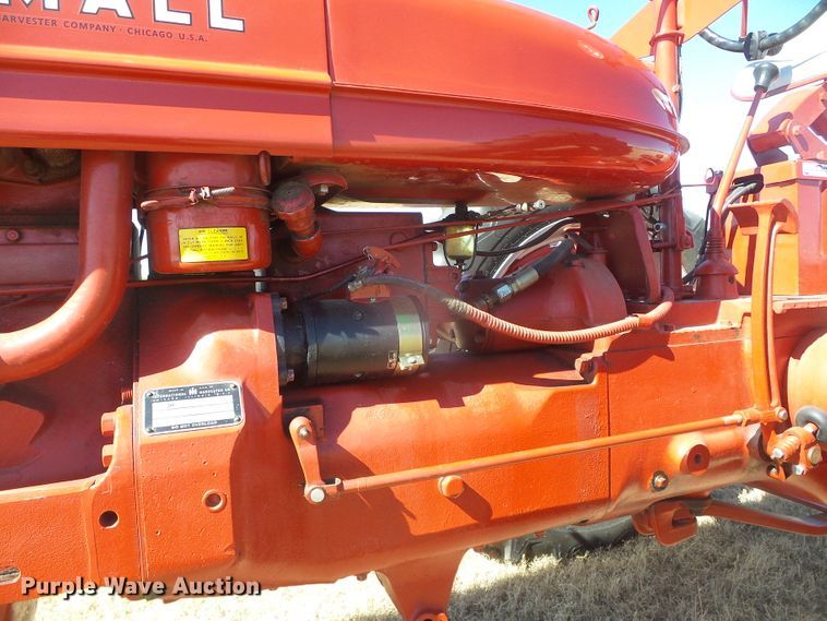 image for item EK9752 1953 International Farmall Super H  tractor